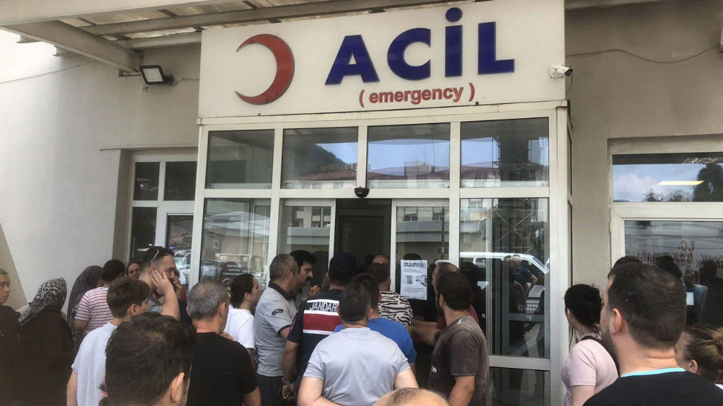 Hopa'da Ağaçlarımızı Kestirmeyiz Diyen Köylülere Ateş Açıldı: 1Ölü  2Yaralı