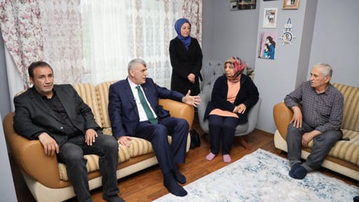 Kadem Ekşi, saldırıda yaralanan Ramazan Şahin’e Cumhurbaşkanı Erdoğan’ın selamını iletti