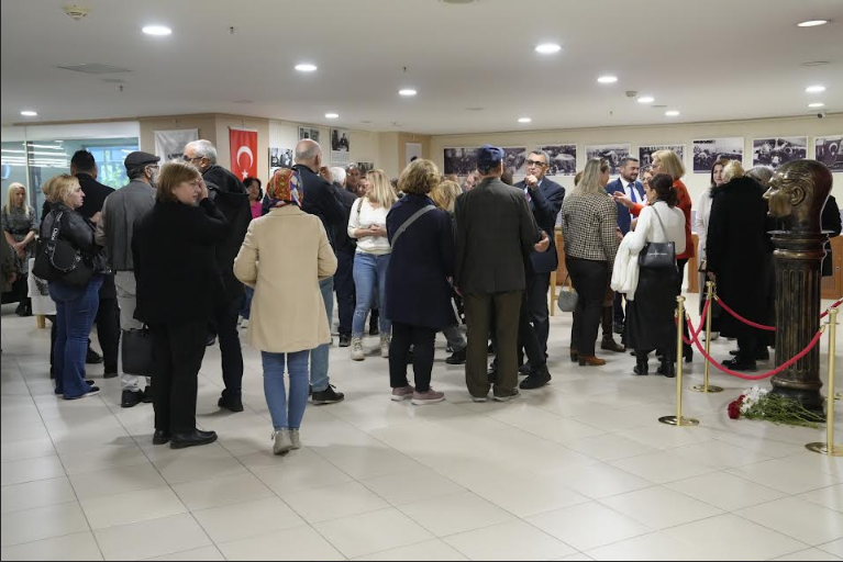 Kartal Belediyesi’nde “O Hep Bizimle” Sergisiyle Atatürk Anılıyor